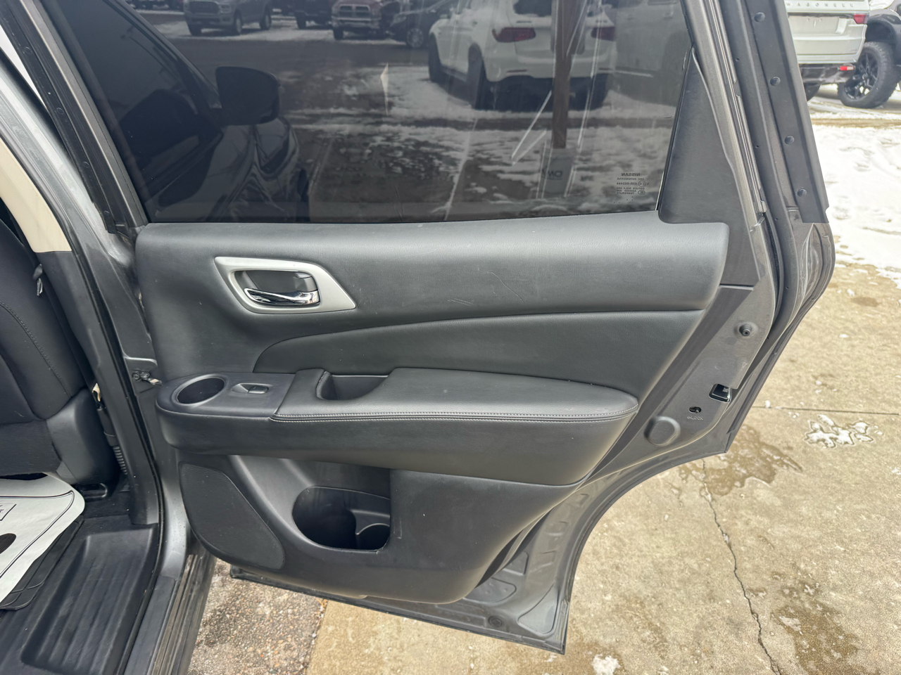 Nissan Pathfinder S 2WD 2019