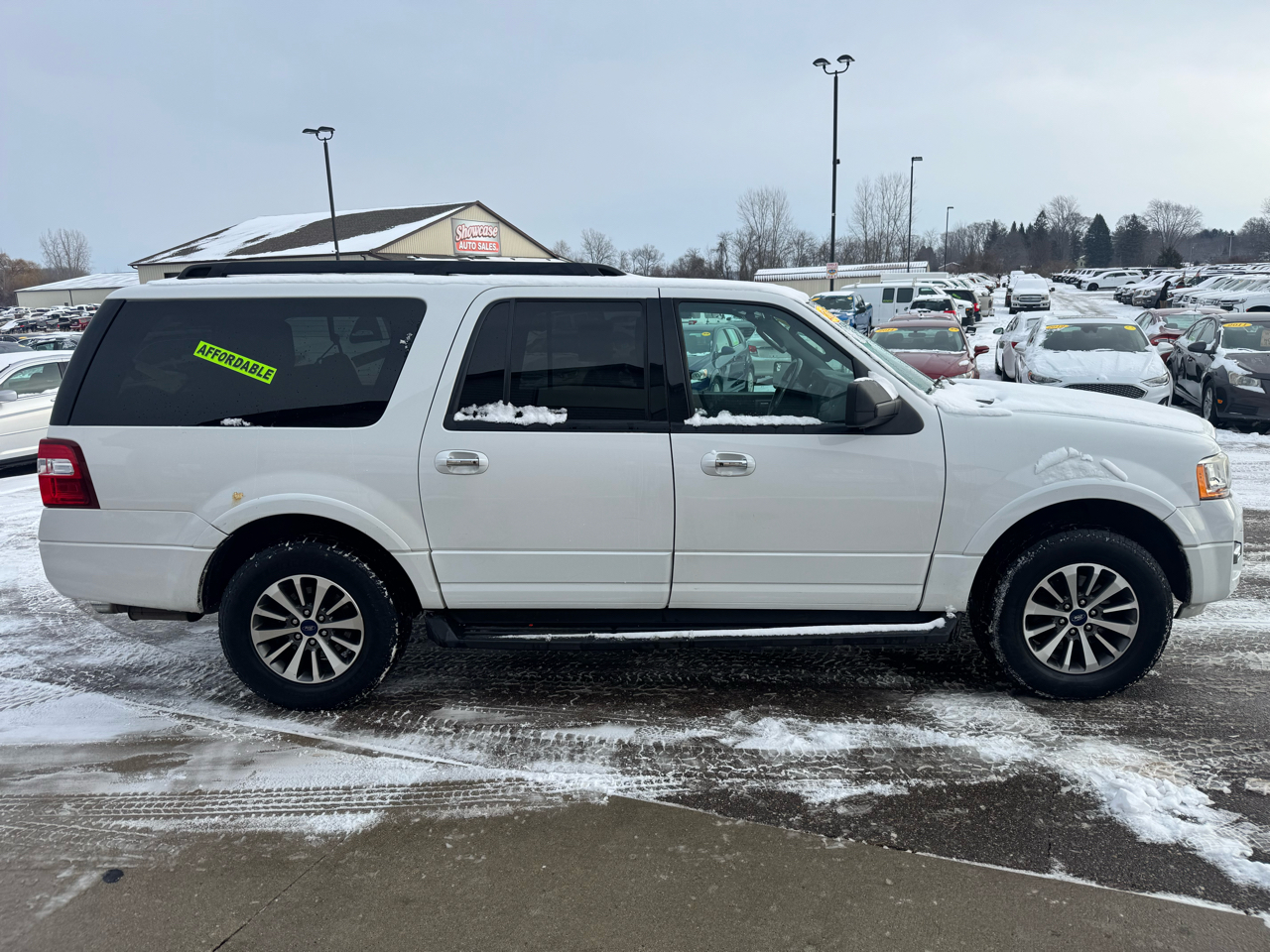 Ford Expedition EL XLT 4WD 2016