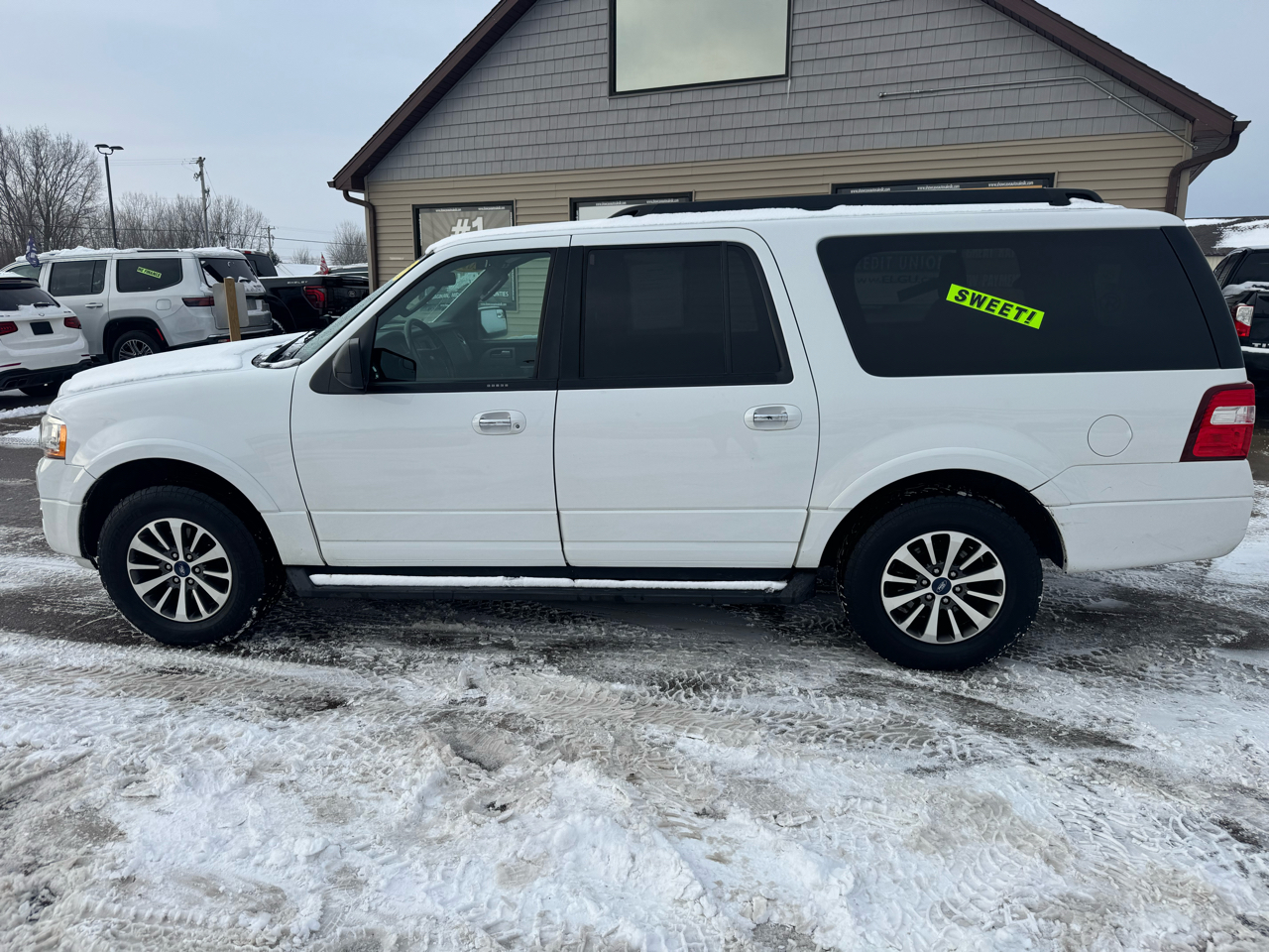 Ford Expedition EL XLT 4WD 2016