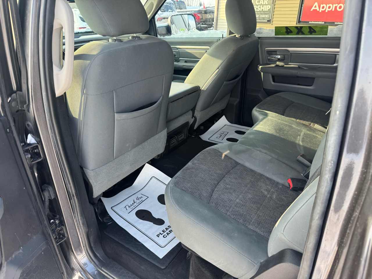 RAM 1500 SLT Crew Cab SWB 4WD 2015