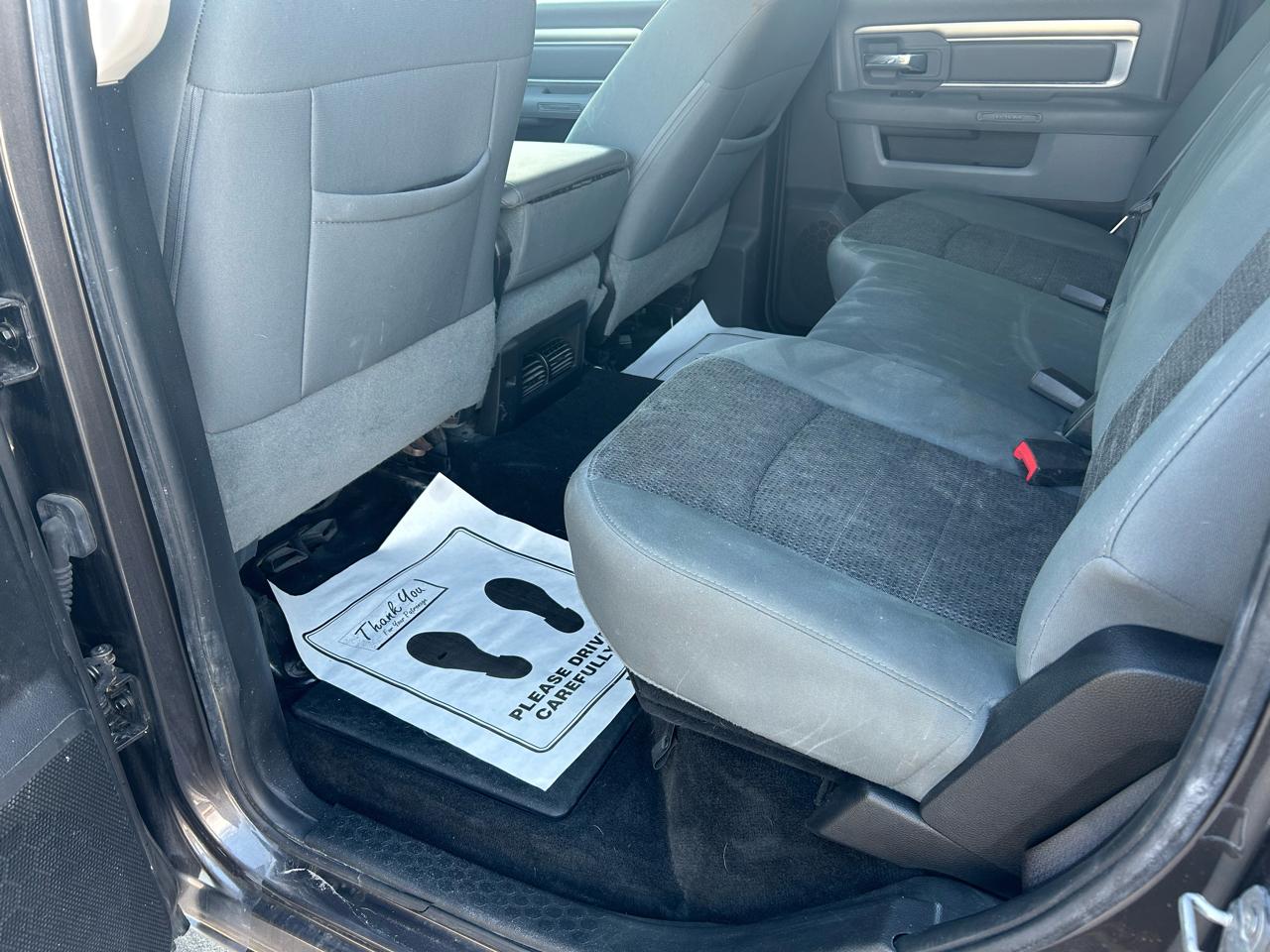 RAM 1500 SLT Crew Cab SWB 4WD 2015