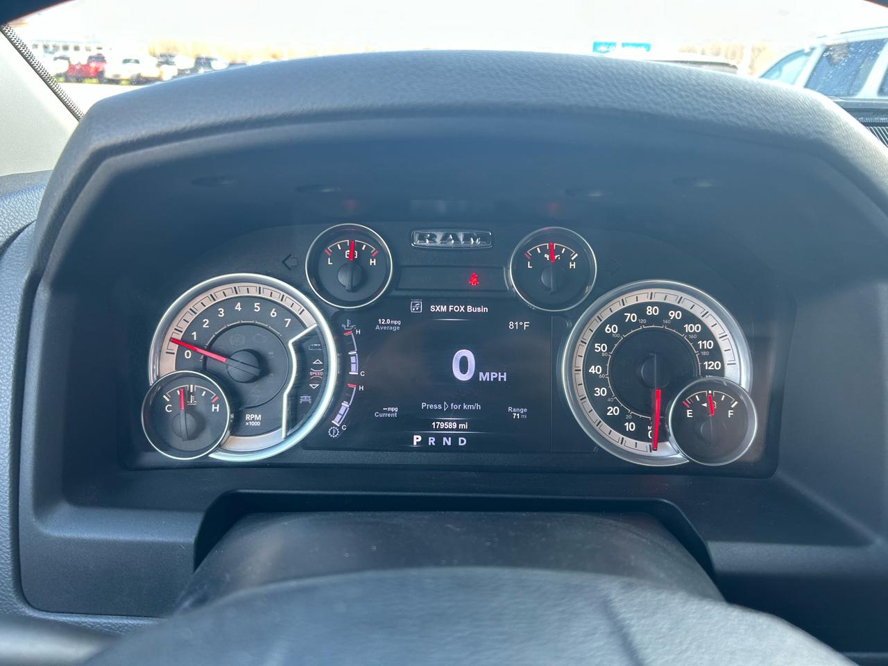 RAM 1500 SLT Crew Cab SWB 4WD 2015