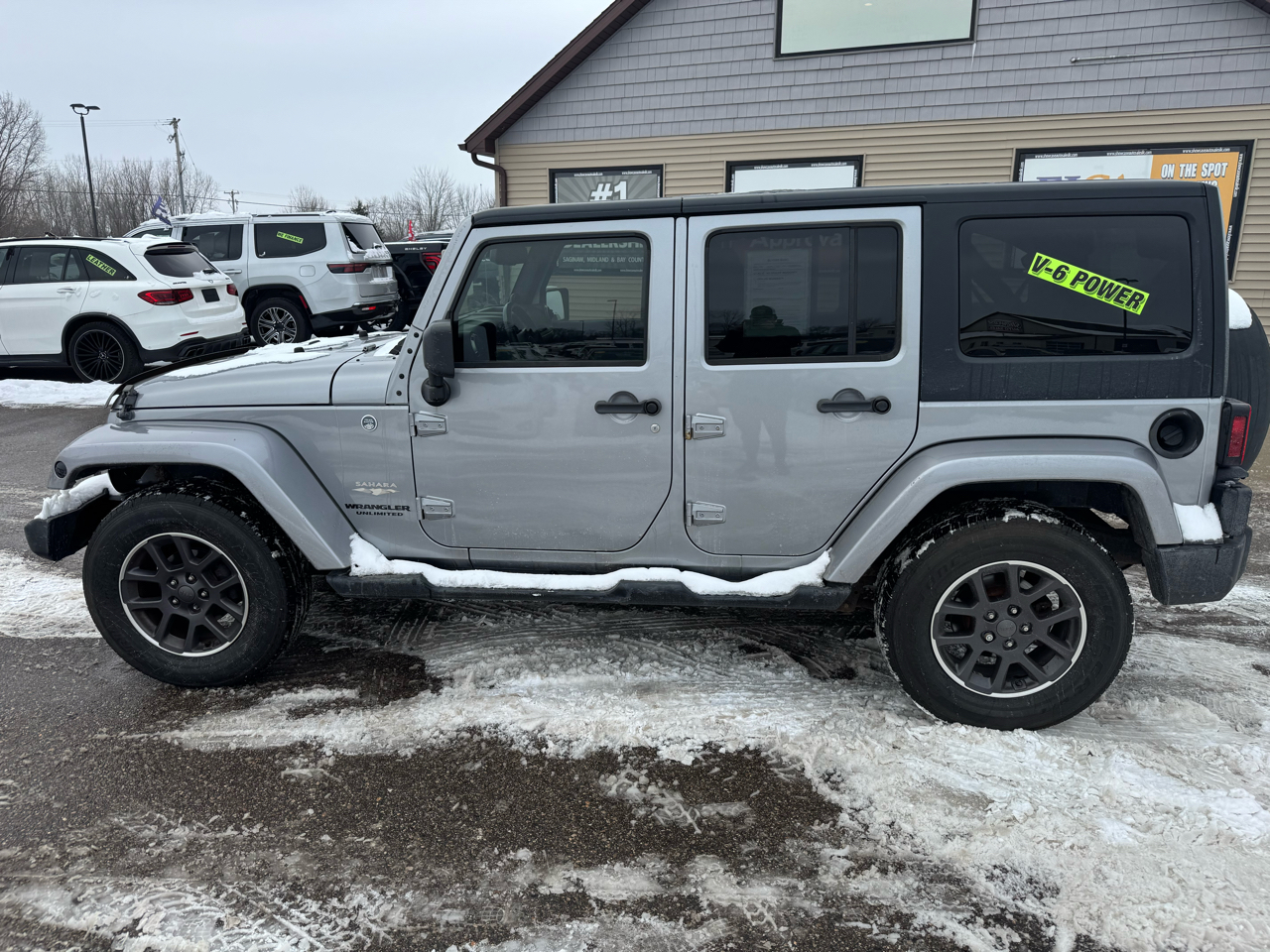 Jeep Wrangler Unlimited Sahara 4WD 2013