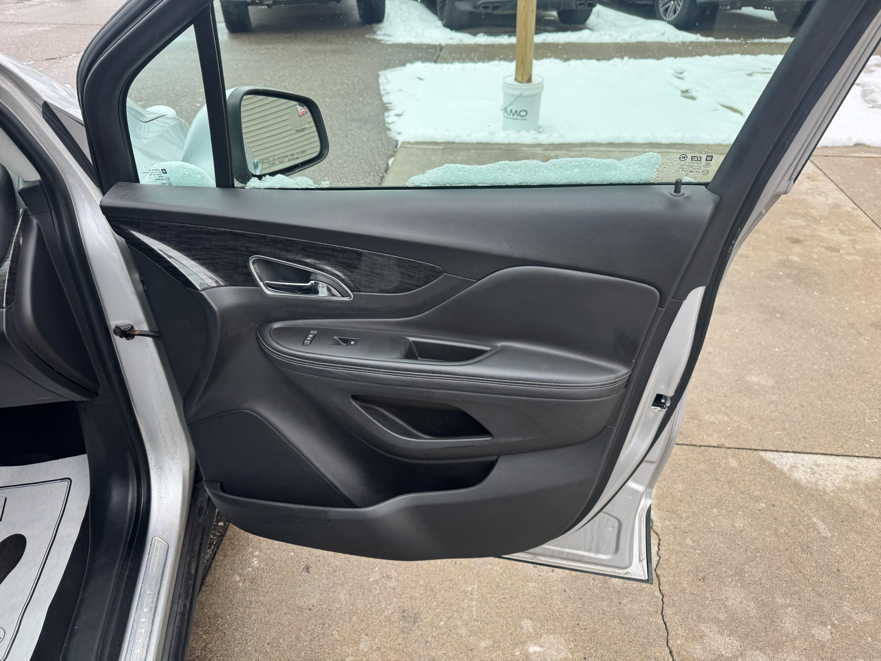 Buick Encore Base FWD 2013