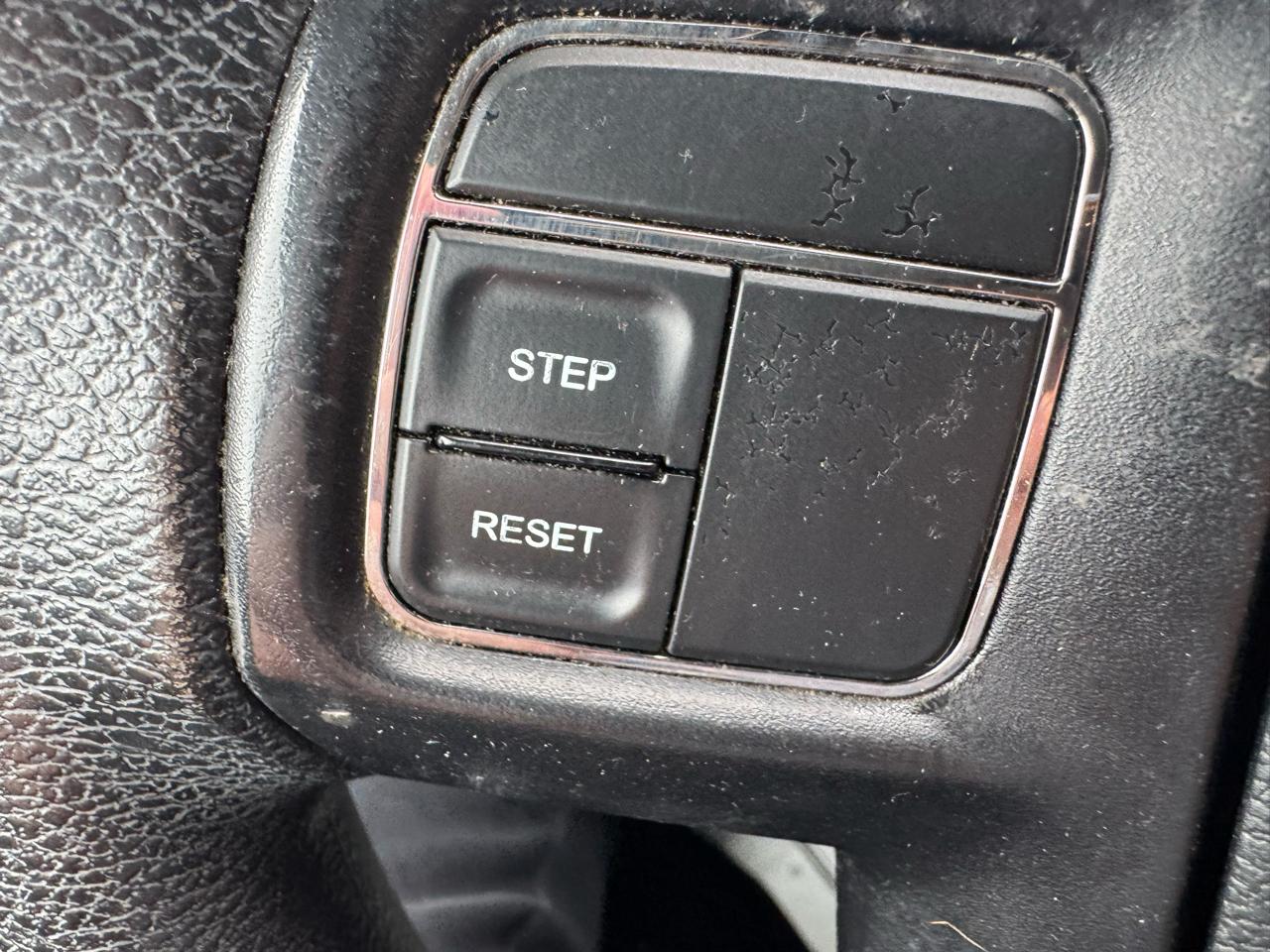 Chrysler 200 LX 2012