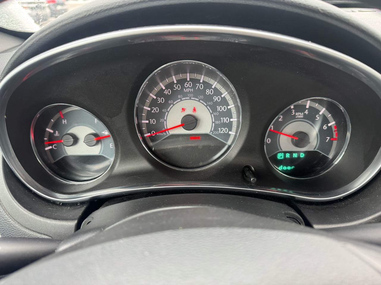 Chrysler 200 LX 2012