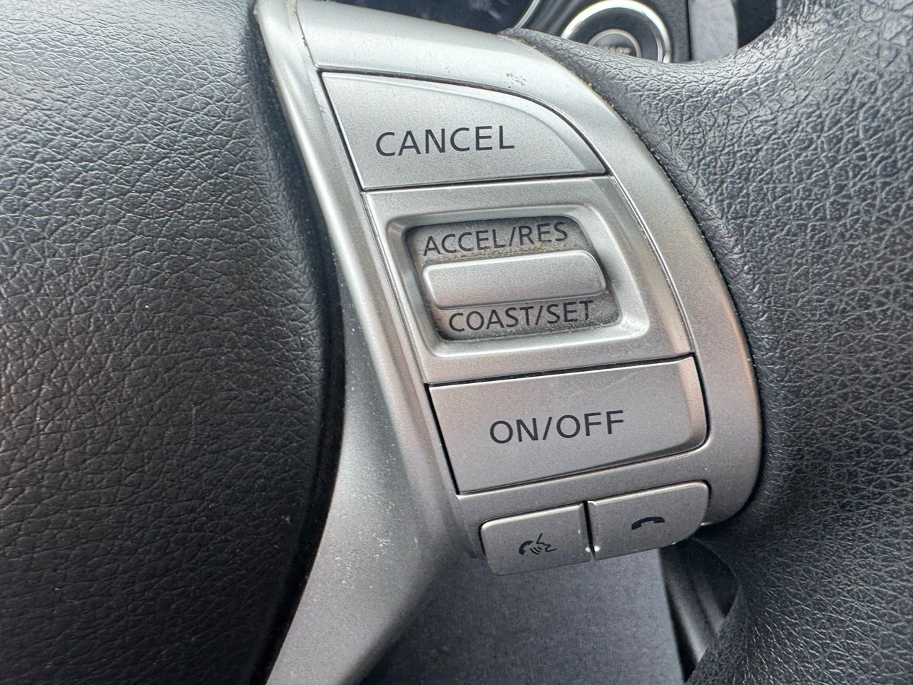 Nissan Rogue S AWD 2014