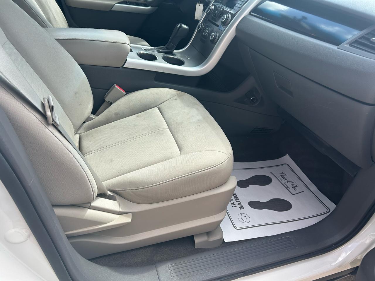 Ford Edge SE FWD 2012