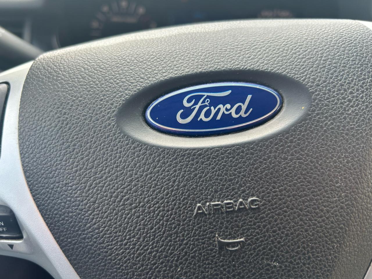 Ford Edge SE FWD 2012