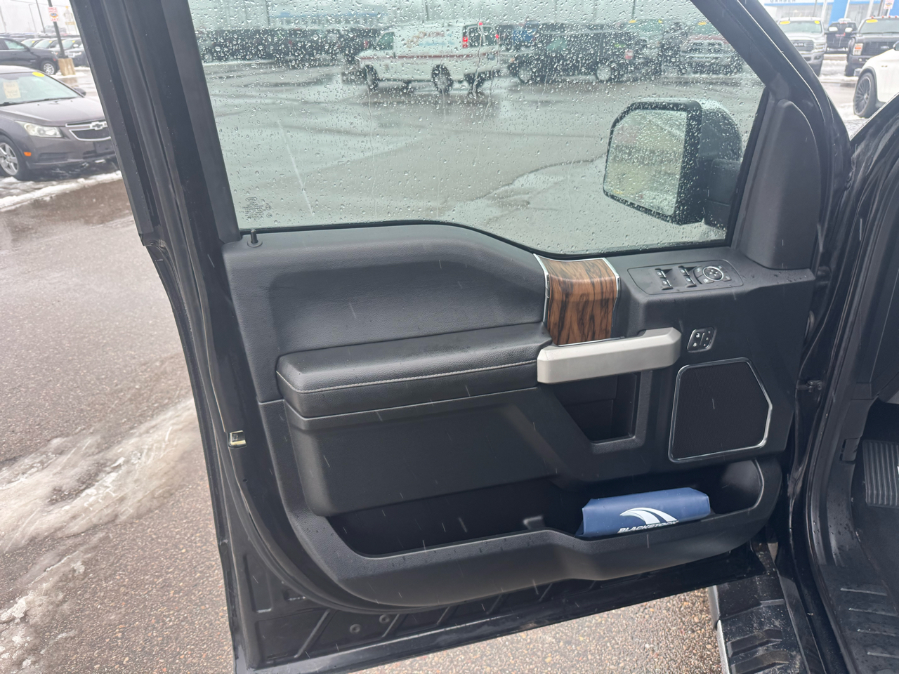 Ford F-150 SuperCrew 139" Lariat 4WD 2018