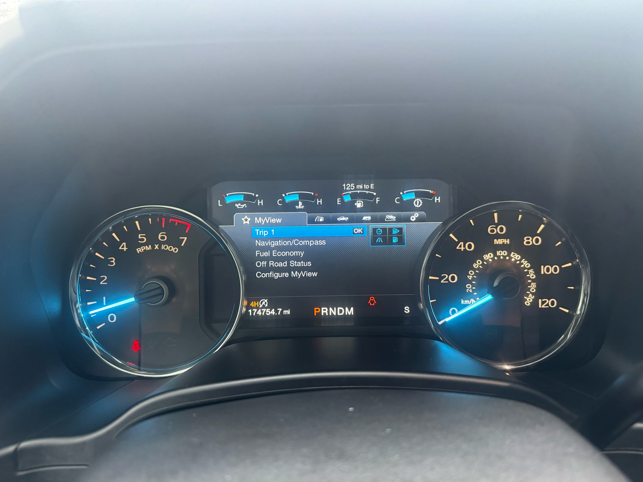 Ford F-150 SuperCrew 139" Lariat 4WD 2018