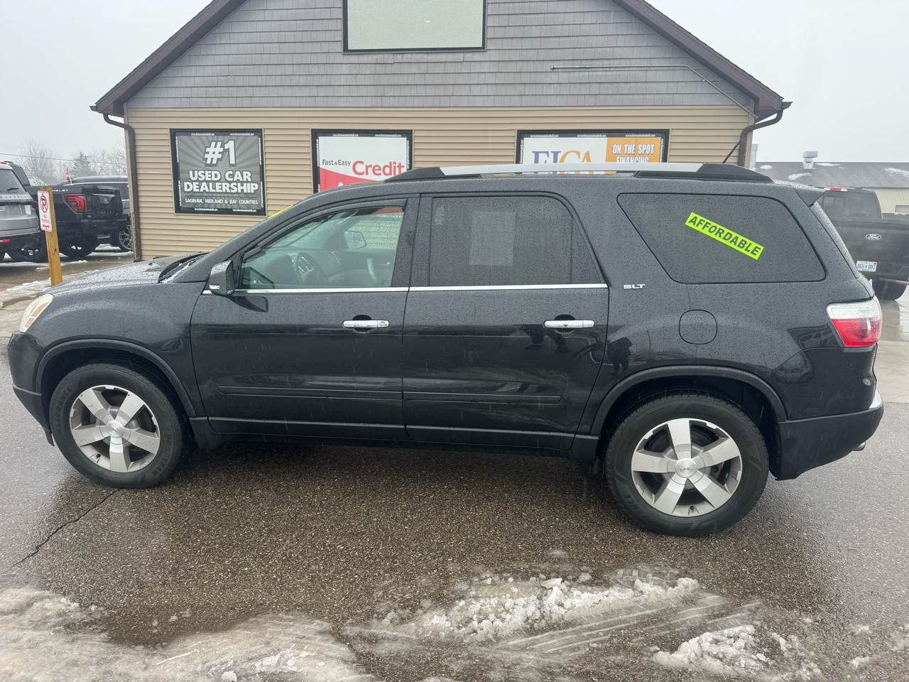 GMC Acadia SLT-2 FWD 2011