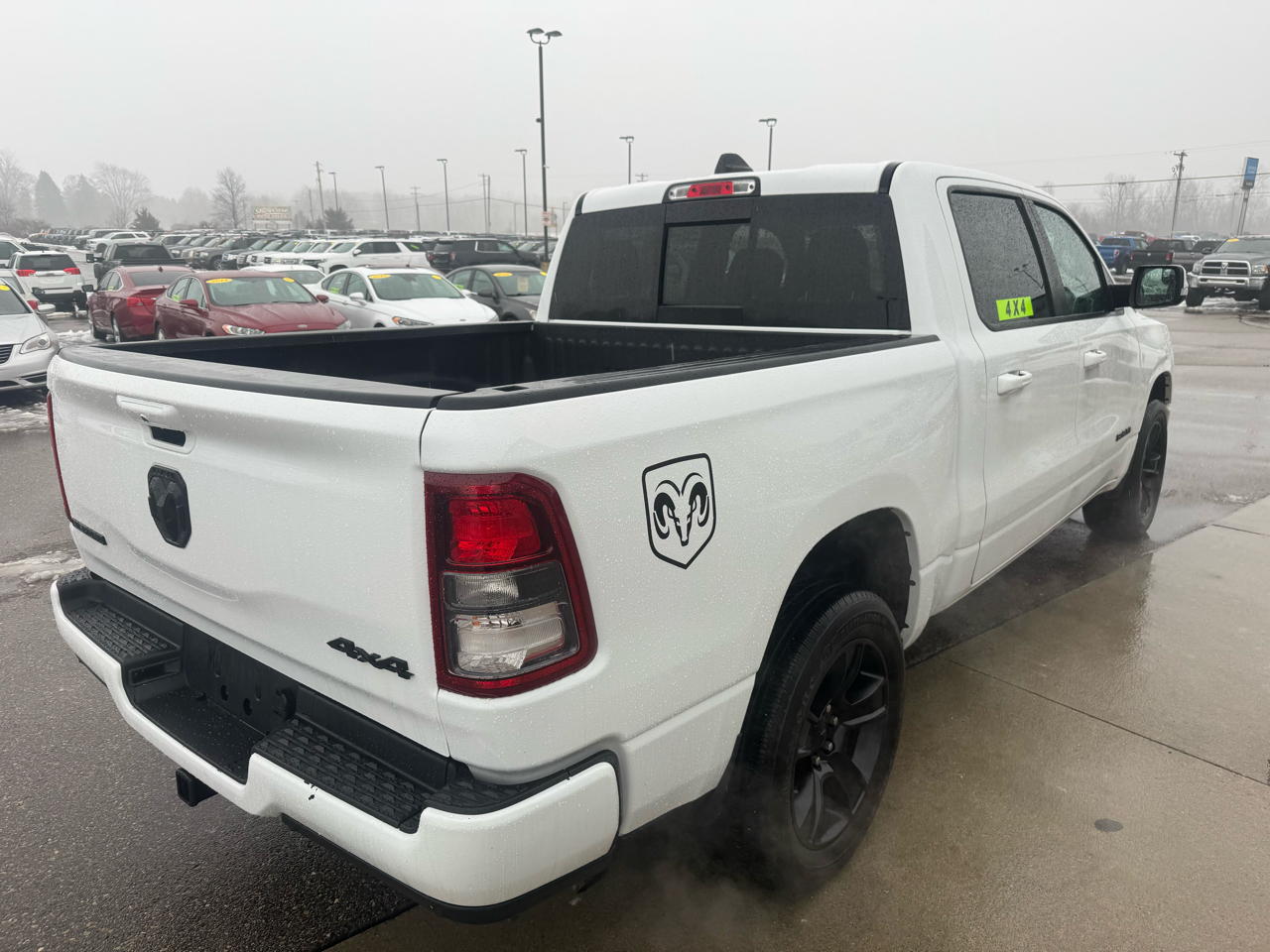 RAM 1500 Big Horn Crew Cab SWB 4WD 2020