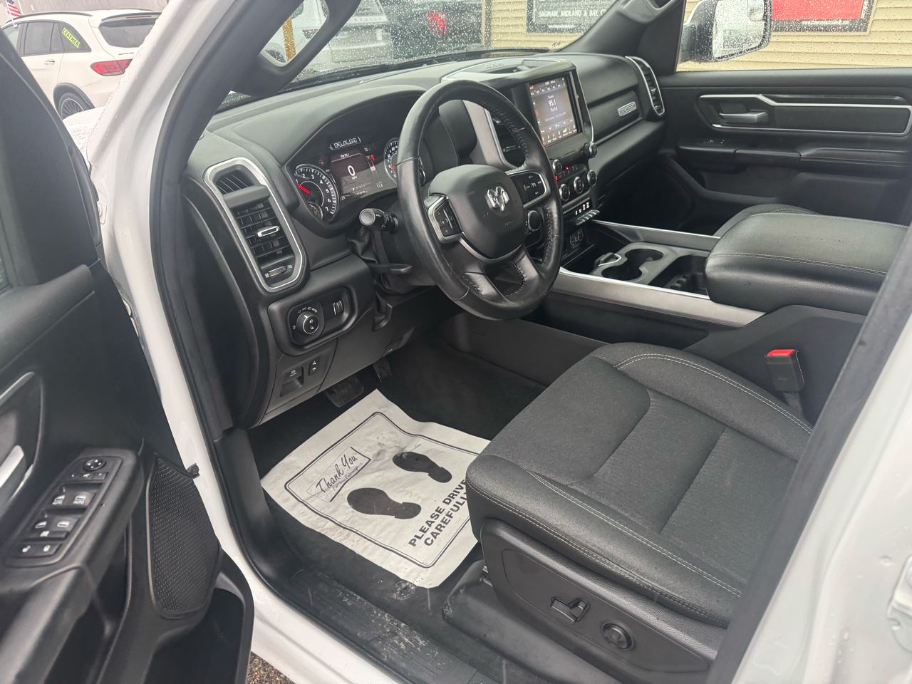 RAM 1500 Big Horn Crew Cab SWB 4WD 2020