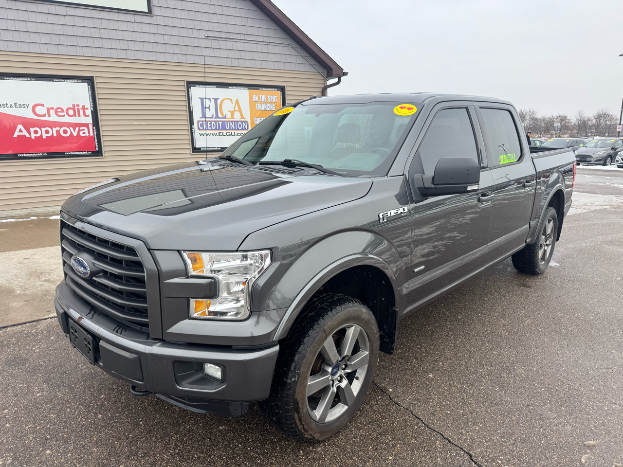 Ford F-150 4WD SuperCrew 145" XLT 2017