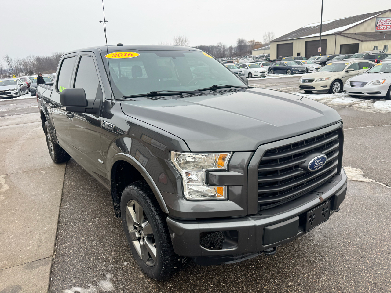 Ford F-150 4WD SuperCrew 145" XLT 2017