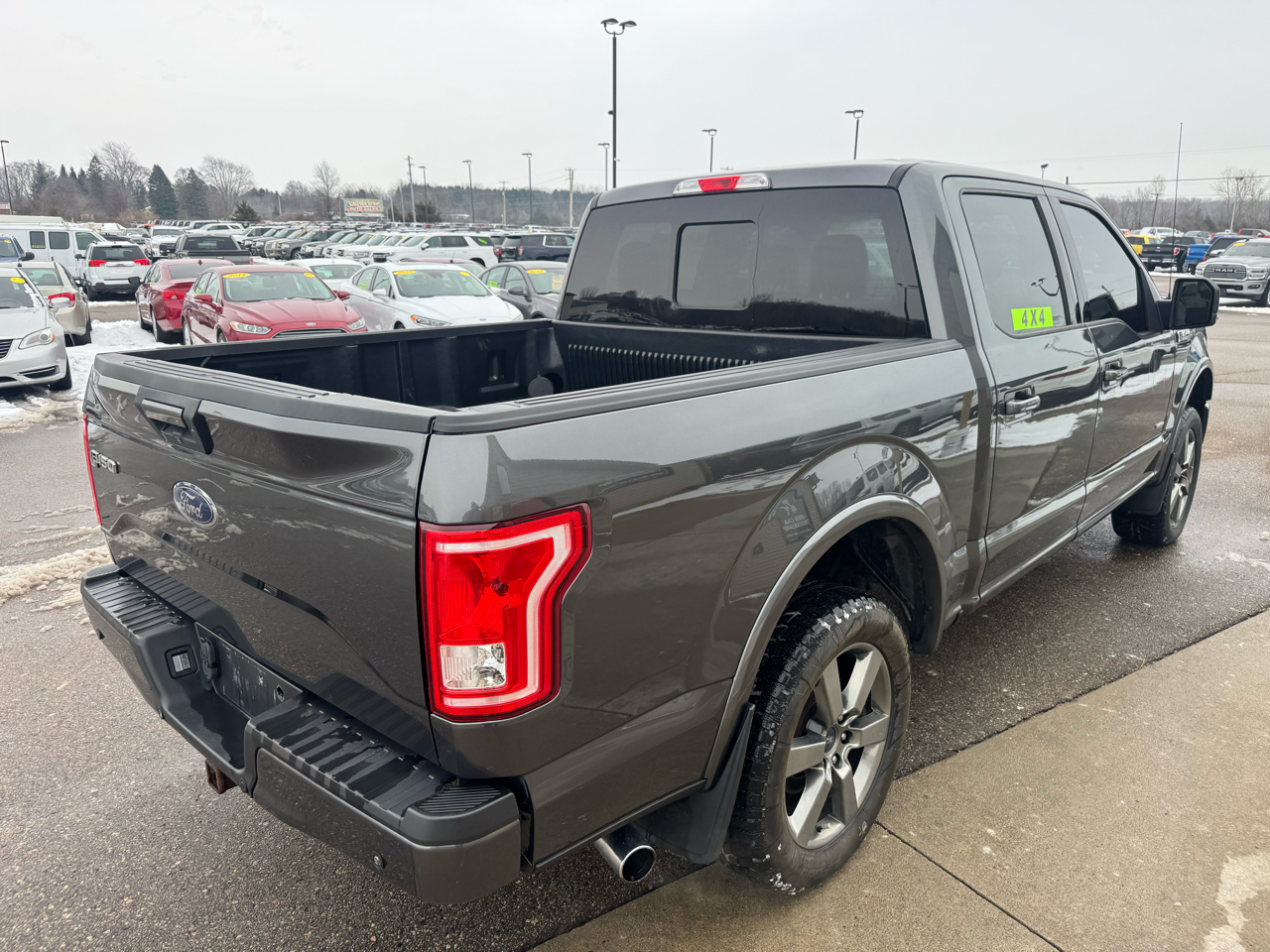 Ford F-150 4WD SuperCrew 145" XLT 2017