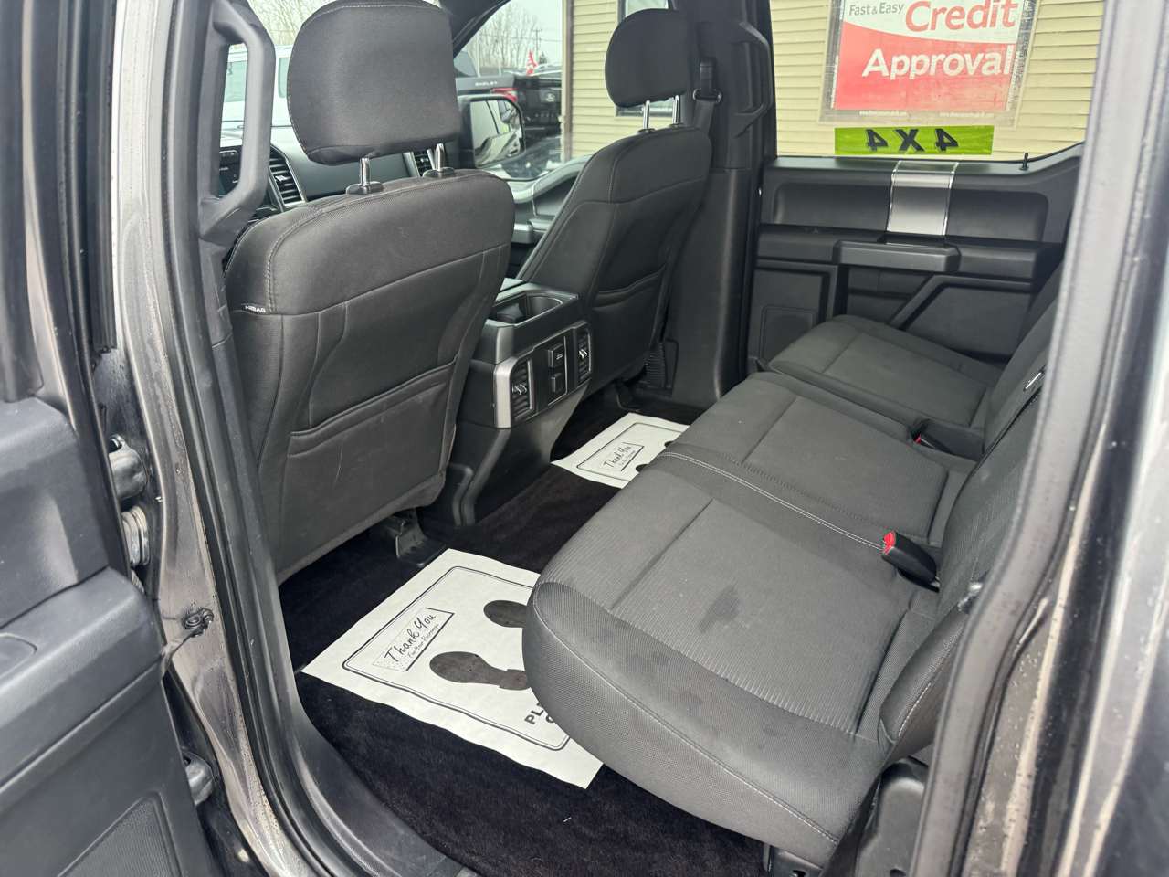 Ford F-150 4WD SuperCrew 145" XLT 2017