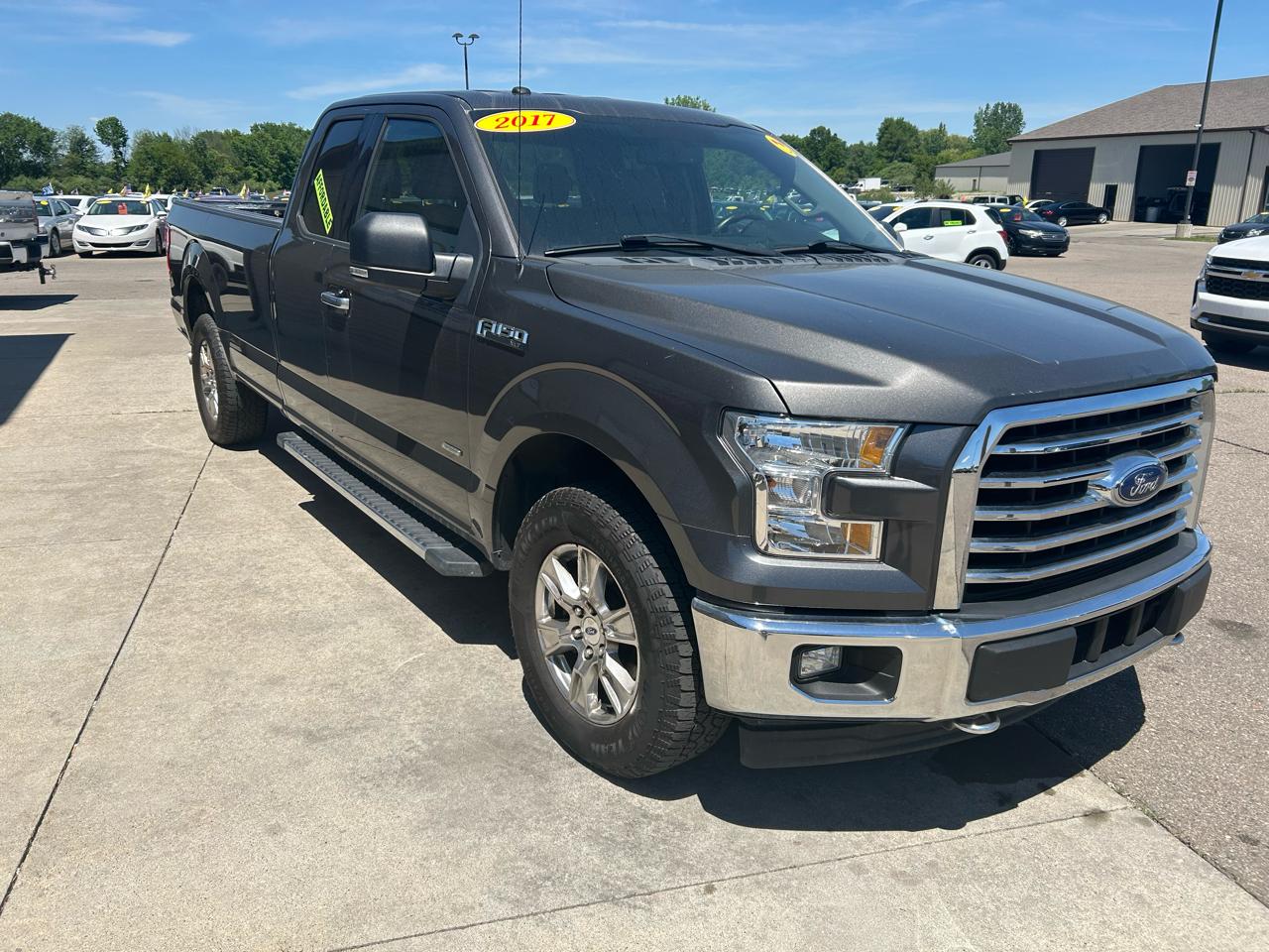 Ford F-150 XLT SuperCrew 5.5-ft. Bed 4WD 2017