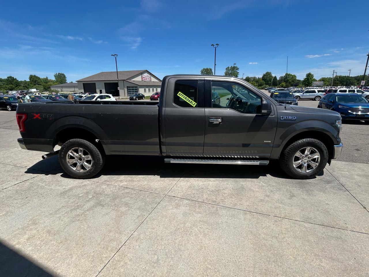 Ford F-150 XLT SuperCrew 5.5-ft. Bed 4WD 2017