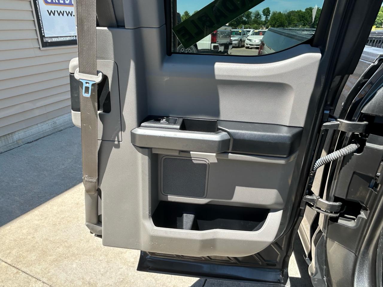 Ford F-150 XLT SuperCrew 5.5-ft. Bed 4WD 2017