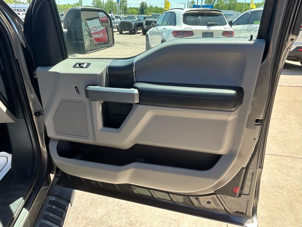 Ford F-150 XLT SuperCrew 5.5-ft. Bed 4WD 2017