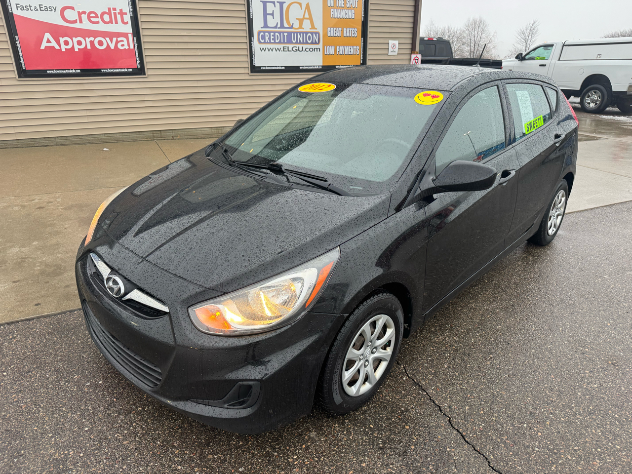 Hyundai Accent GS 5-Door 2012