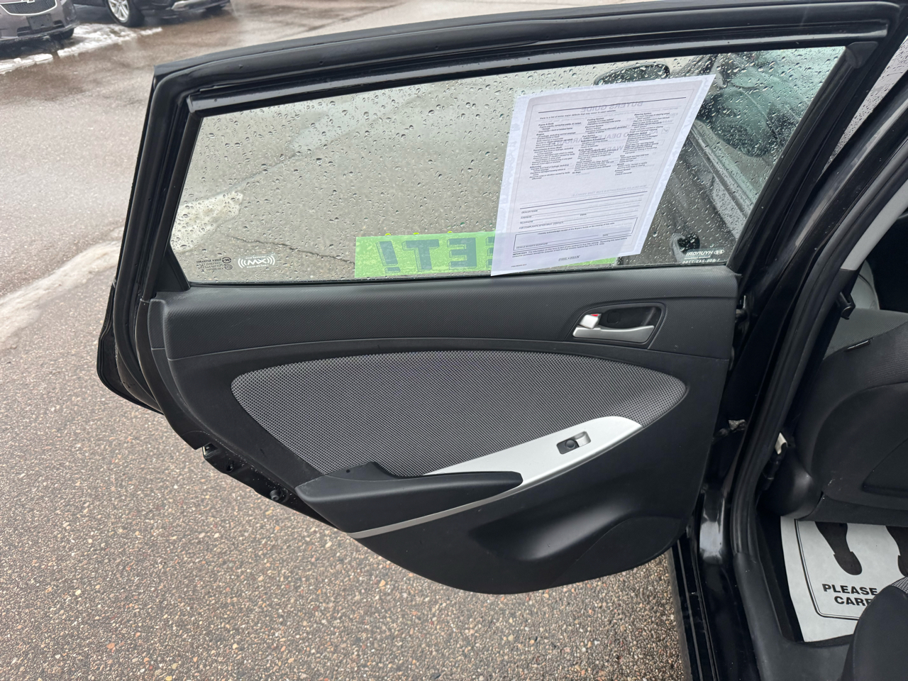 Hyundai Accent GS 5-Door 2012