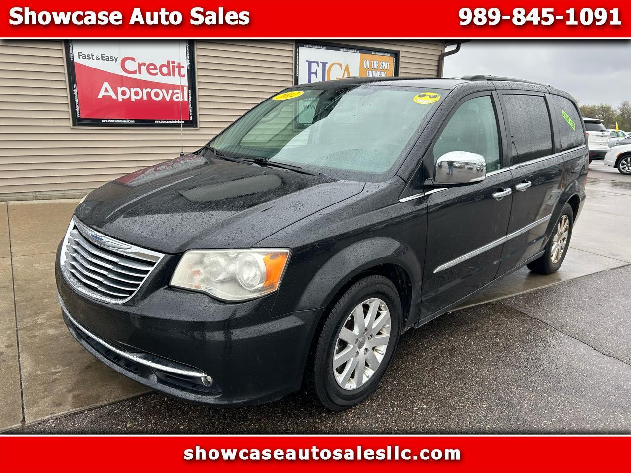 Chrysler Town & Country Touring-L 2012