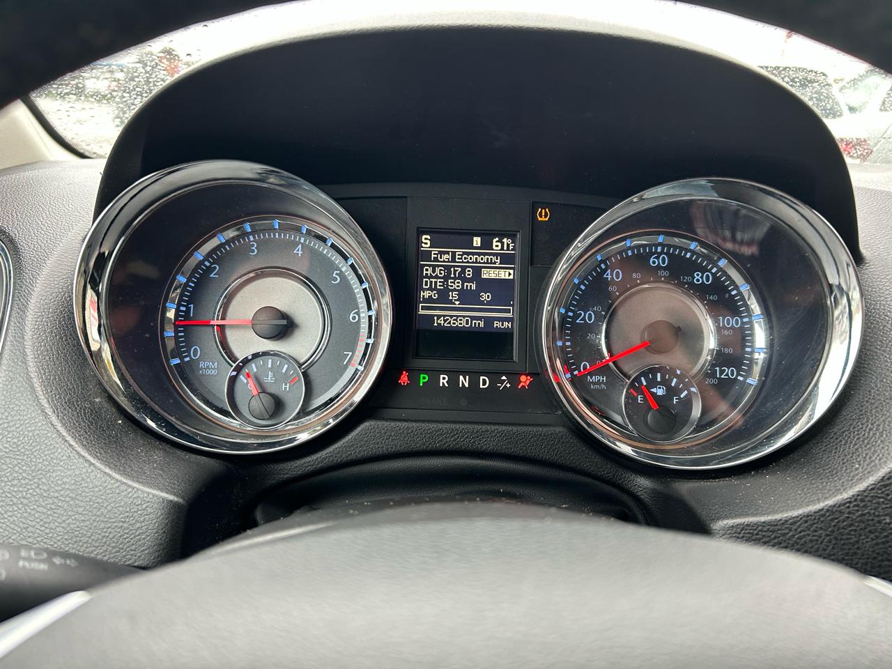 Chrysler Town & Country Touring-L 2012