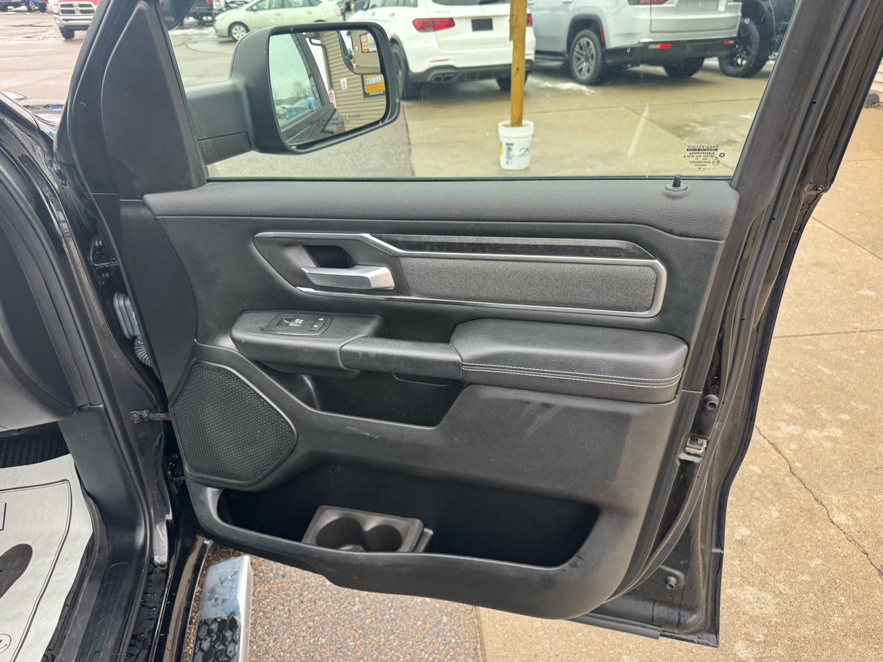 RAM 1500 Big Horn Crew Cab LWB 4WD 2019