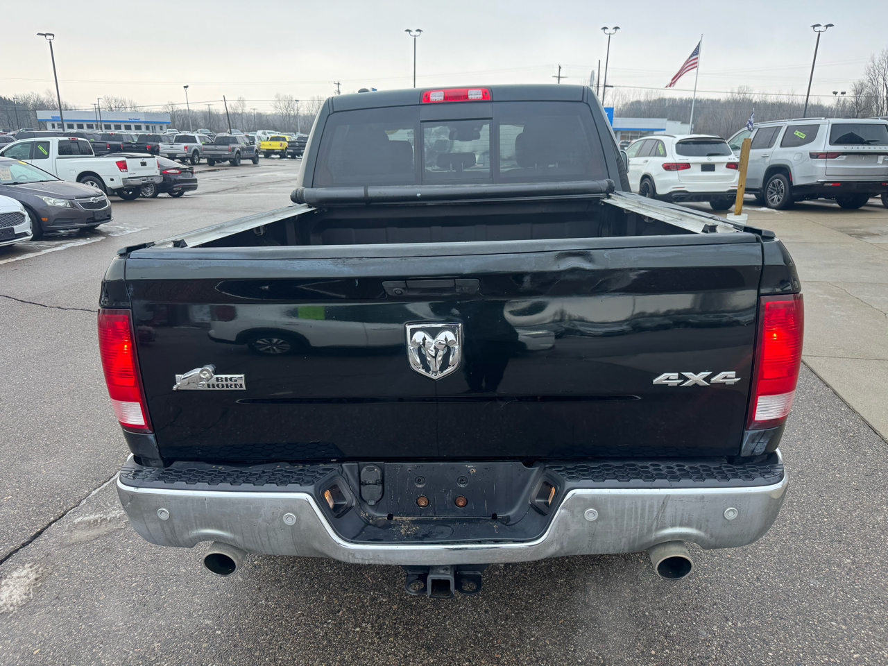 RAM 1500 SLT Crew Cab SWB 4WD 2017