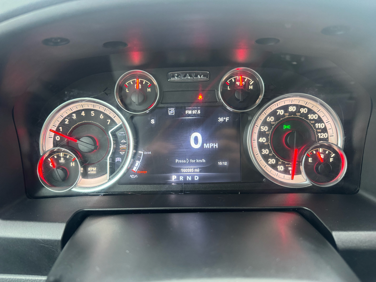 RAM 1500 SLT Crew Cab SWB 4WD 2017