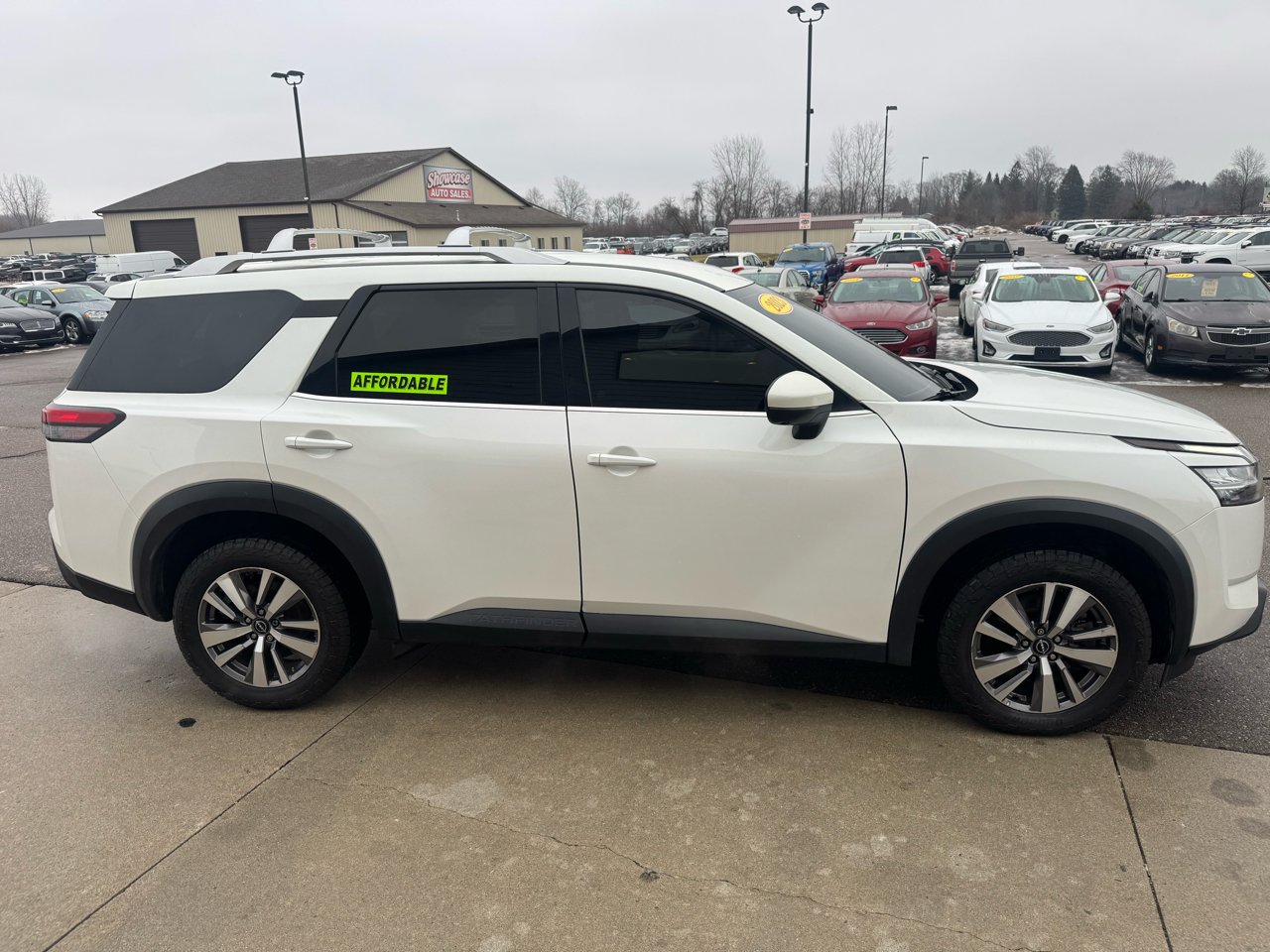 Nissan Pathfinder SL 4WD 2023