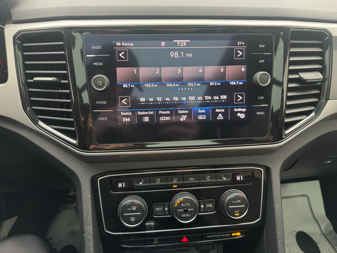 Volkswagen Atlas V6 SEL Premium R-Line 4MOTION 2021