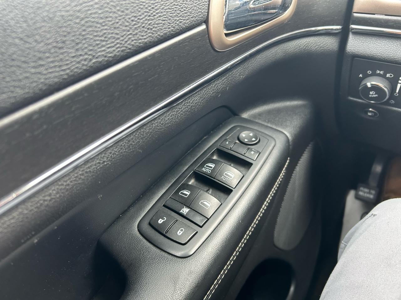 Jeep Grand Cherokee Limited 4WD 2015