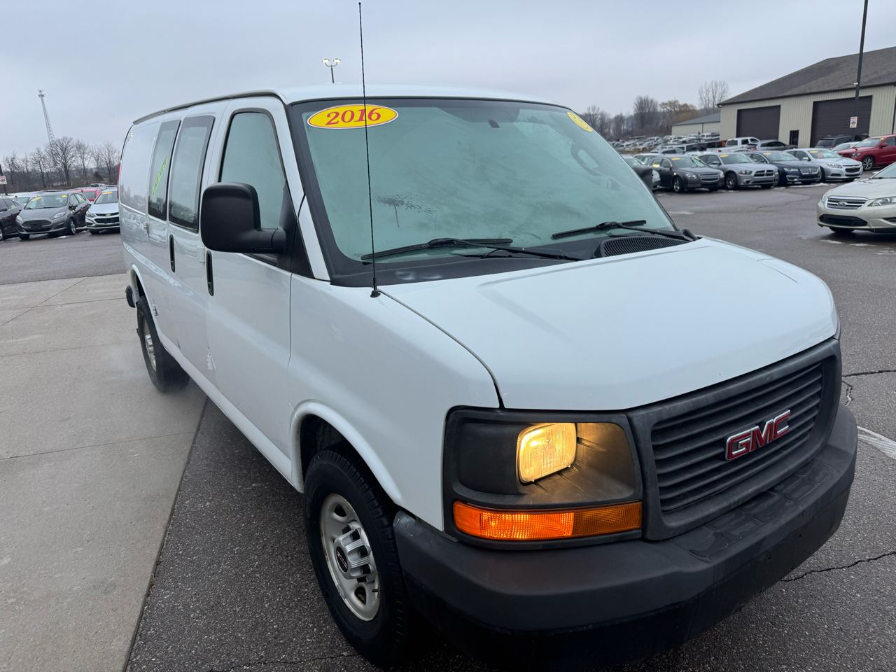 GMC Savana G2500 Cargo 2016