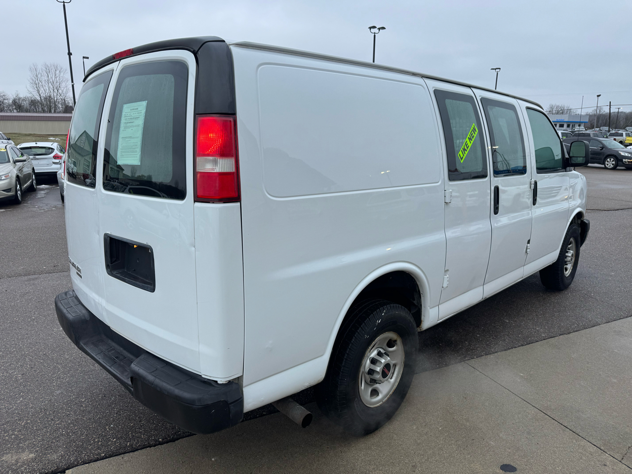 GMC Savana G2500 Cargo 2016
