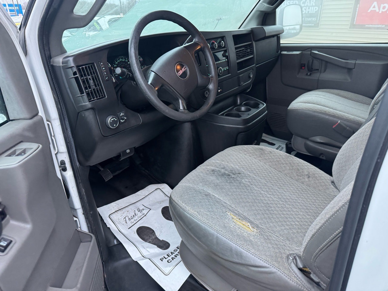 GMC Savana G2500 Cargo 2016
