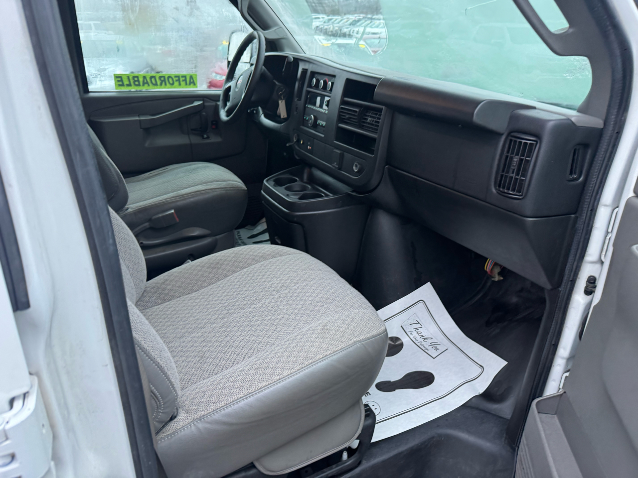 GMC Savana G2500 Cargo 2016
