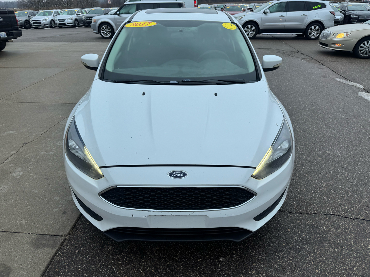 Ford Focus SEL Hatch 2017