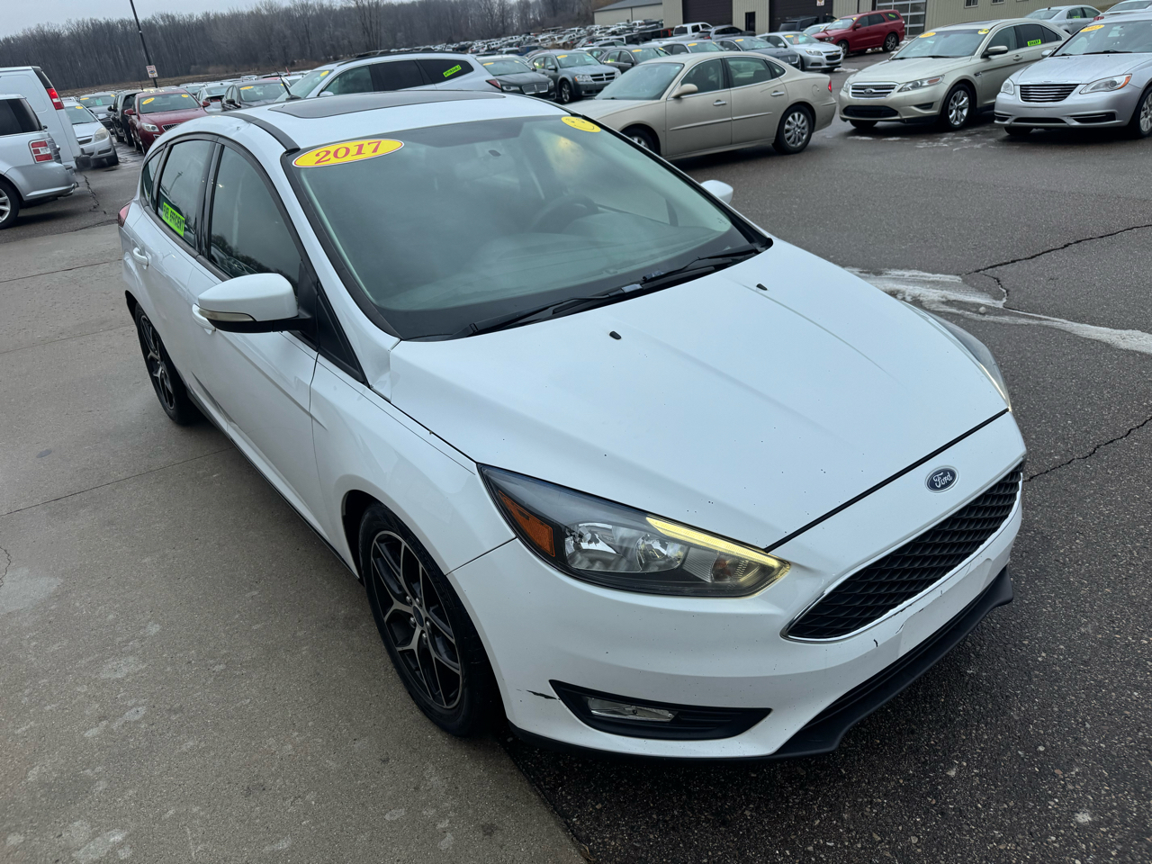 Ford Focus SEL Hatch 2017
