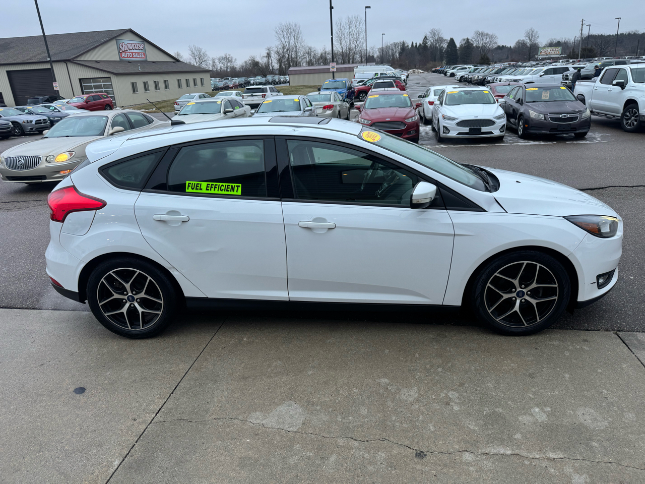 Ford Focus SEL Hatch 2017