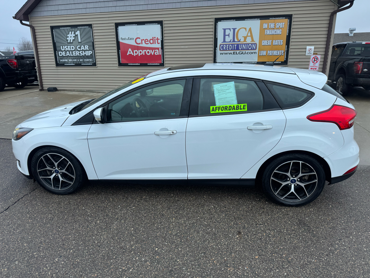 Ford Focus SEL Hatch 2017