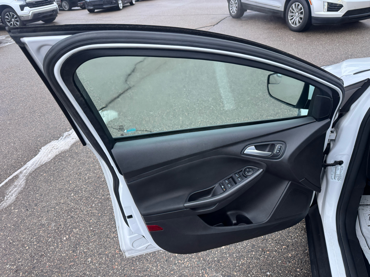 Ford Focus SEL Hatch 2017