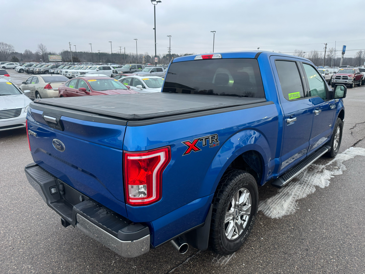 Ford F-150 XLT SuperCrew Short Bed 2WD 2016