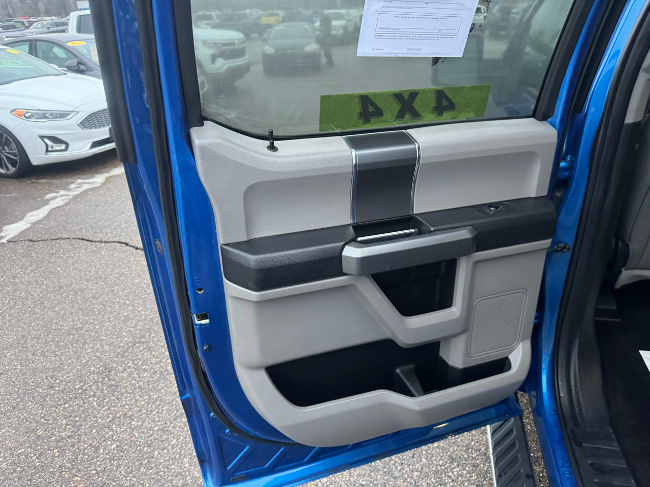 Ford F-150 XLT SuperCrew Short Bed 2WD 2016