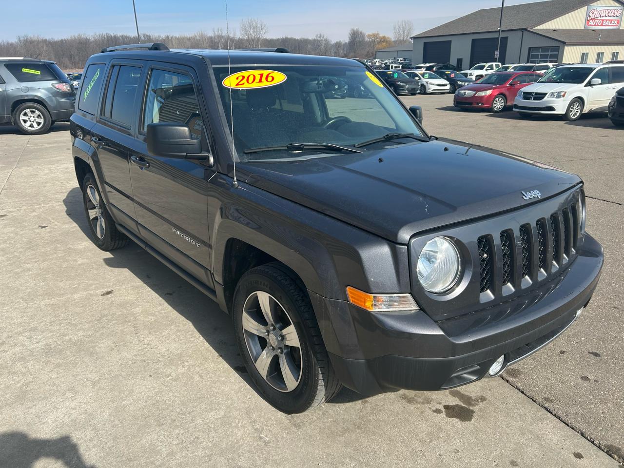 Jeep Patriot Latitude 2WD 2016