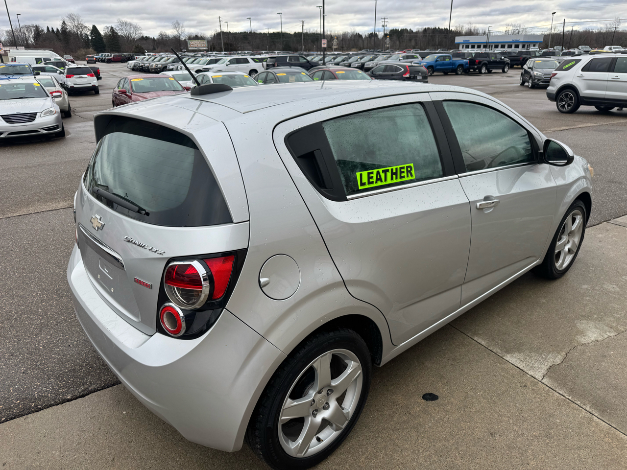 Chevrolet Sonic LTZ Auto 5-Door 2015