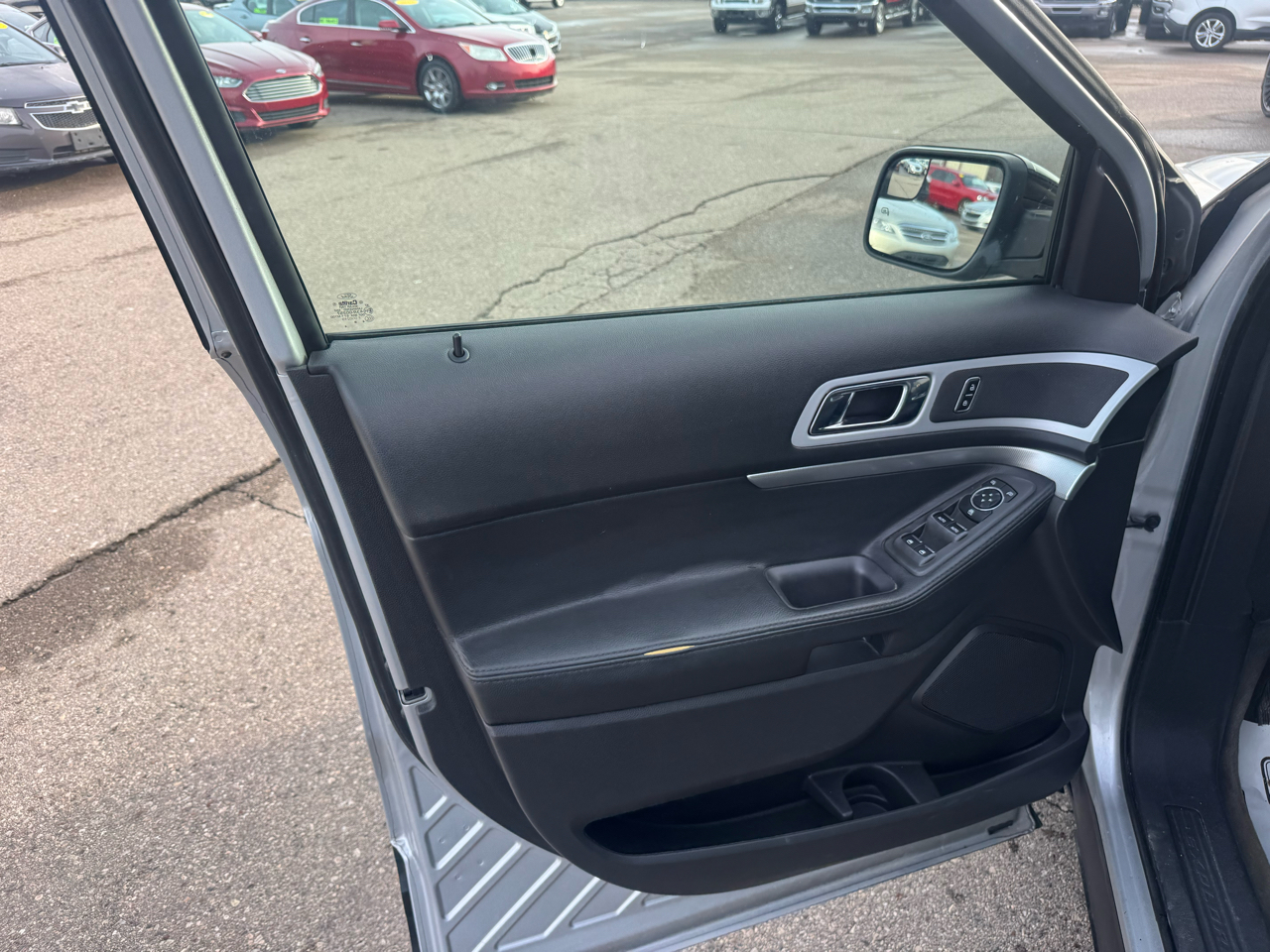 Ford Explorer XLT FWD 2014